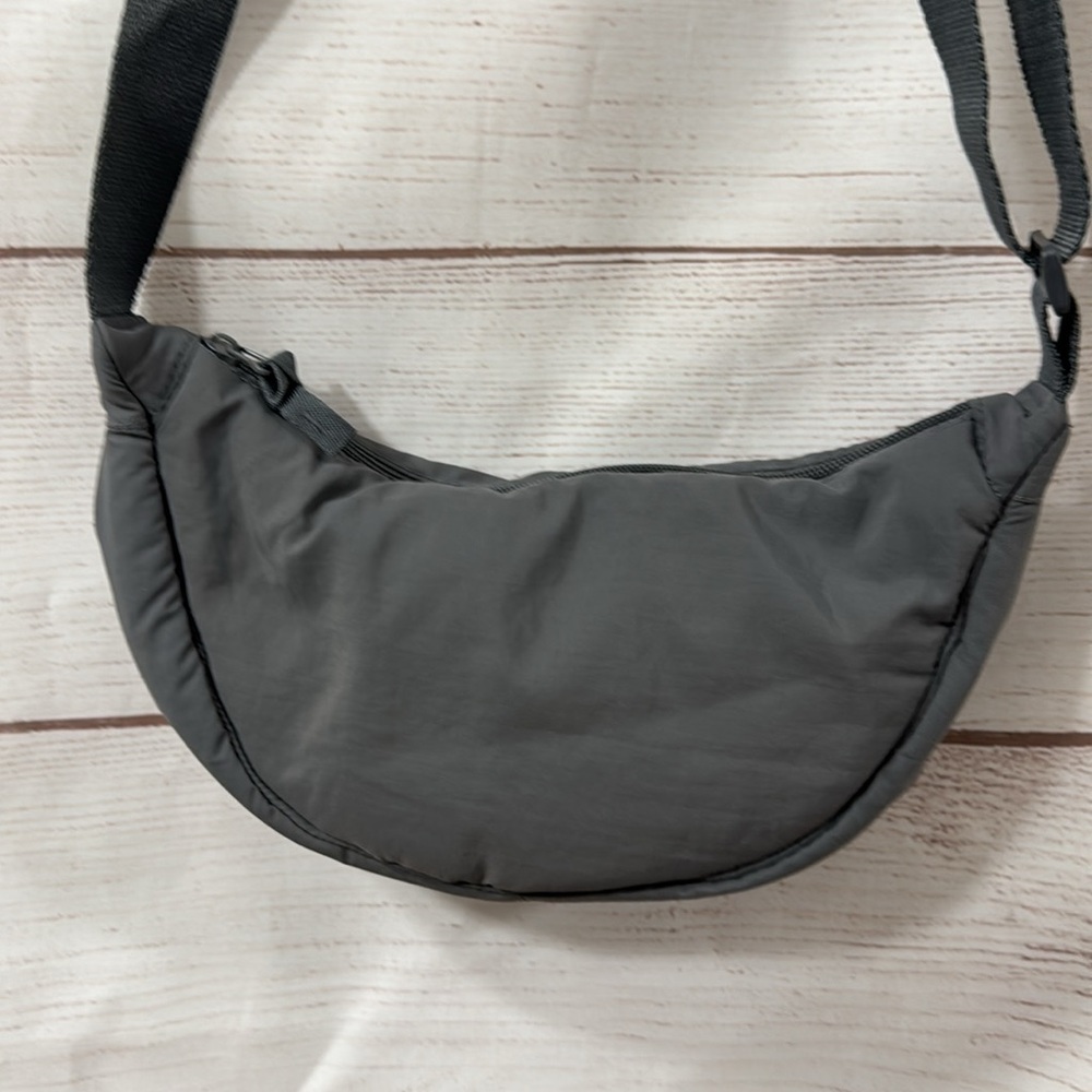 Round Mini Shoulder Bag Casual nylon fabric - Picture 2 of 7